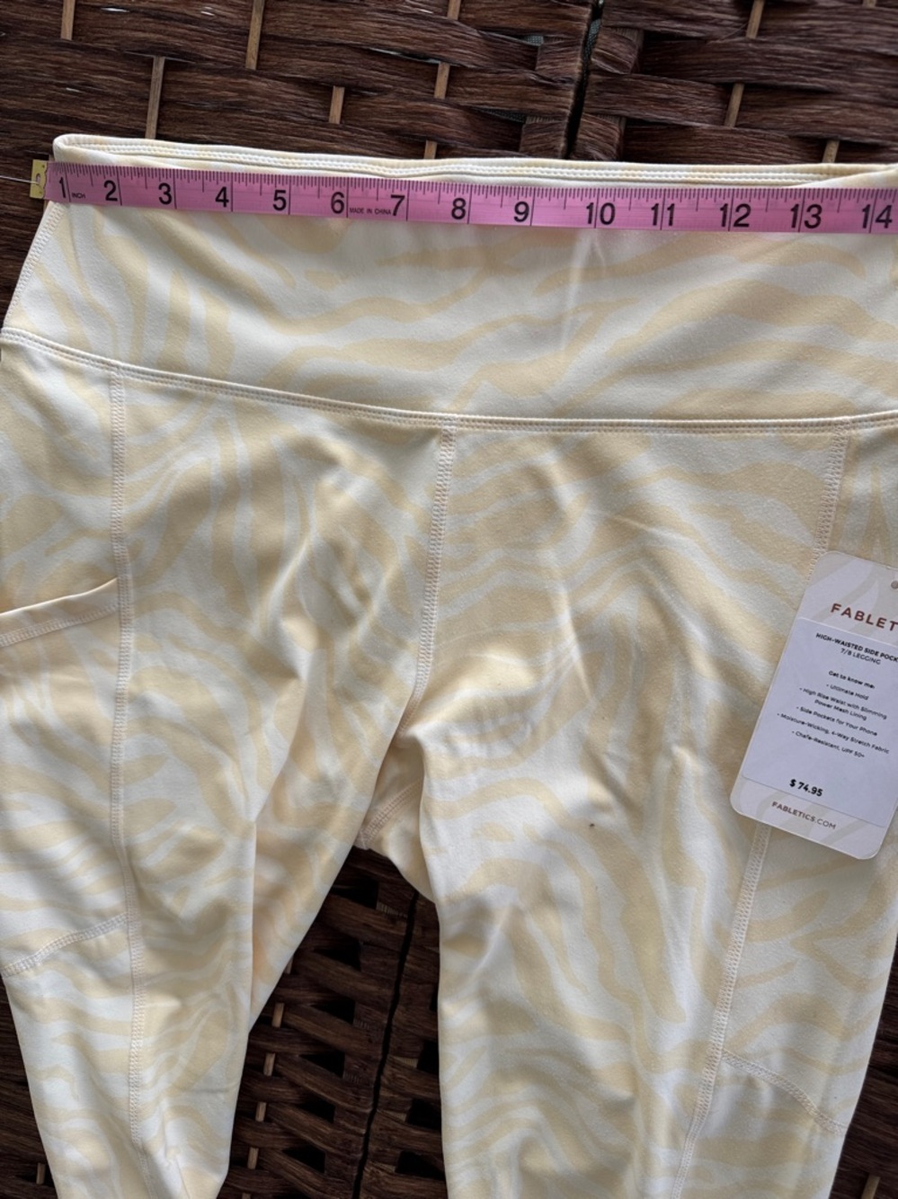 Fabletics Light Cream & Yellow Subtle Tonal Pattern Leggings - Picture 9 of 11
